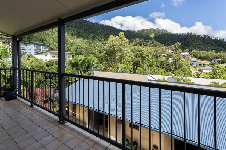 8/5 Border Drive, Cannonvale QLD 4802