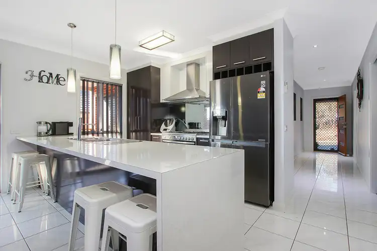 Second view of Homely house listing, 10 Burton Crescent, Wodonga VIC 3690
