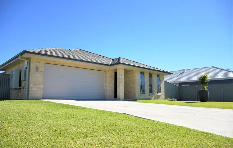 4 PARKVIEW DRIVE, Gunnedah NSW 2380