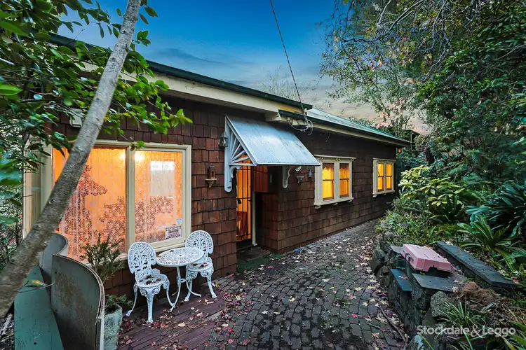 27 Hilltop  Road, Upper Ferntree Gully VIC 3156