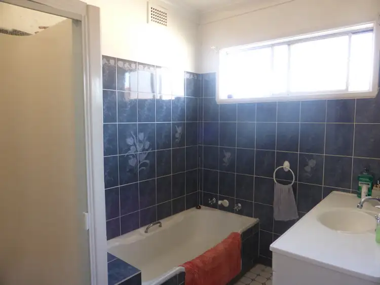 Seventh view of Homely house listing, 5 Glover Street, Parkes NSW 2870