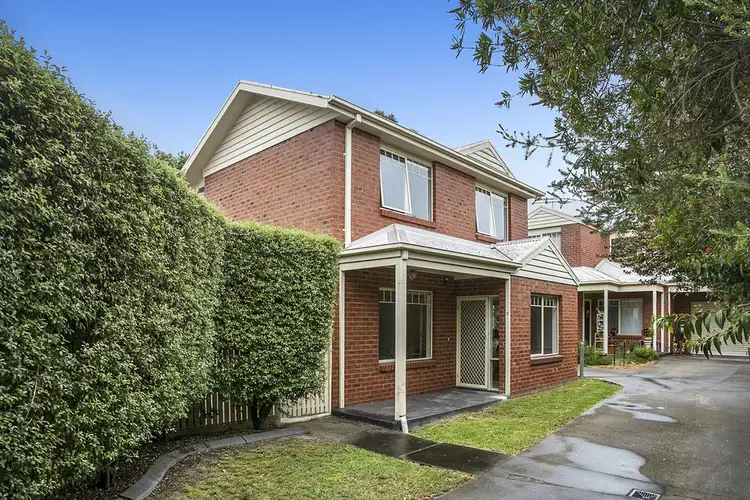 2/69 Mount Pleasant Road, Belmont VIC 3216