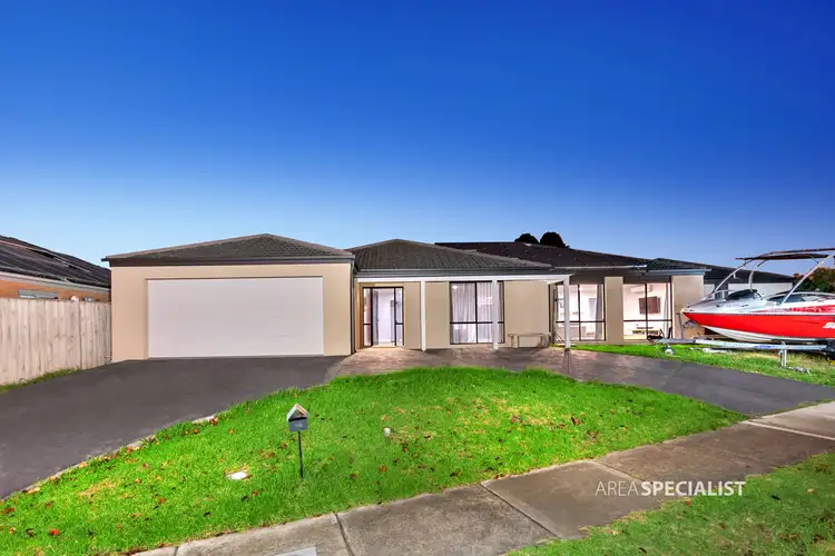 112 ROSEBANK DRIVE, Cranbourne North VIC 3977