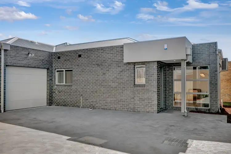 3/4 Prismall Street, Altona North VIC 3025