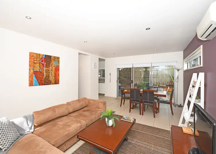 57/80 MOOLYYIR STREET, Urangan QLD 4655