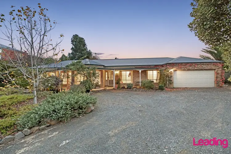 1 Larissa Close, Romsey VIC 3434