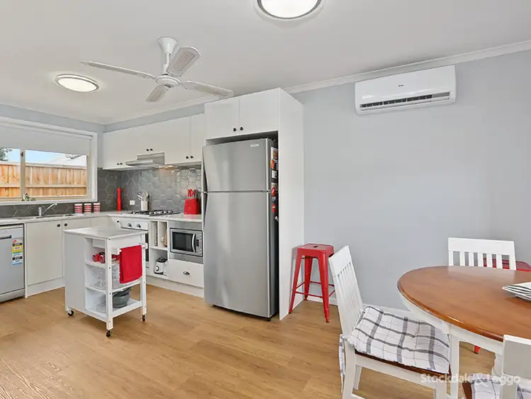 Fifth view of Homely unit listing, 2/6 Harvard Crt, Whittington VIC 3219