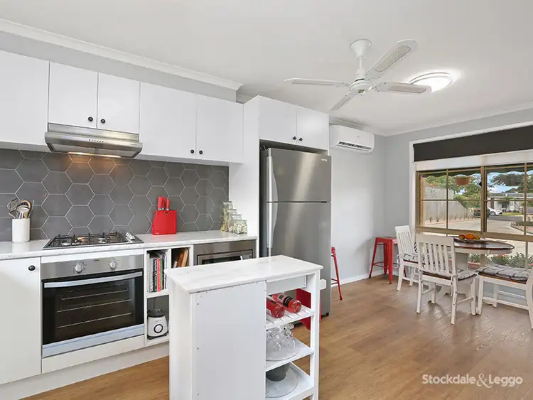 Sixth view of Homely unit listing, 2/6 Harvard Crt, Whittington VIC 3219