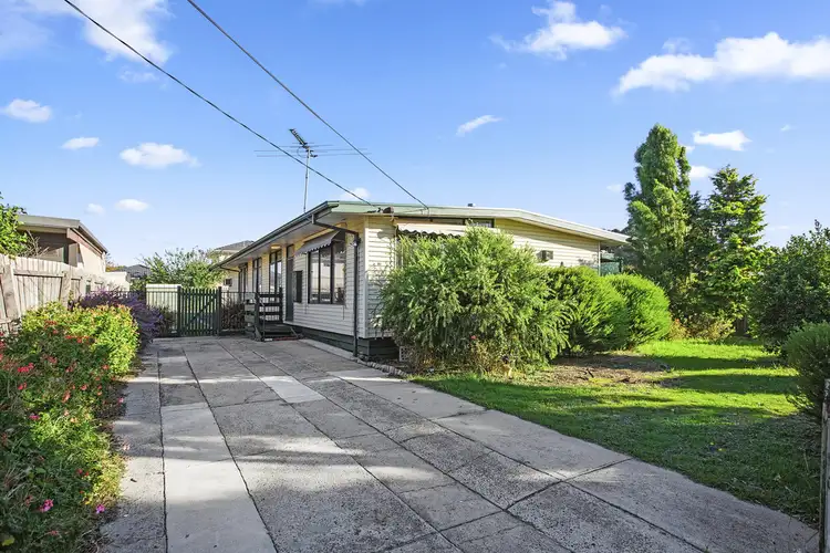 17 Fellowes Street, Seaford VIC 3198