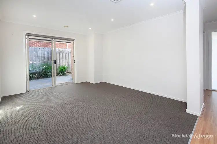 Sixth view of Homely house listing, 7 Lorikeet Court, Pakenham VIC 3810