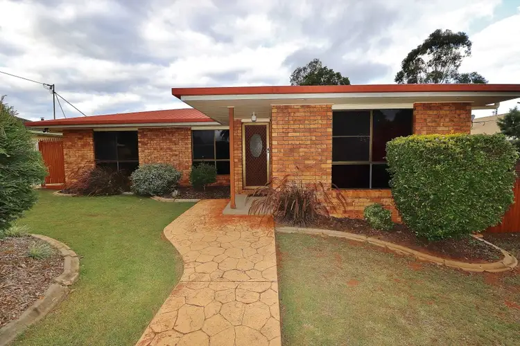 4 Ian Street, Kingaroy QLD 4610