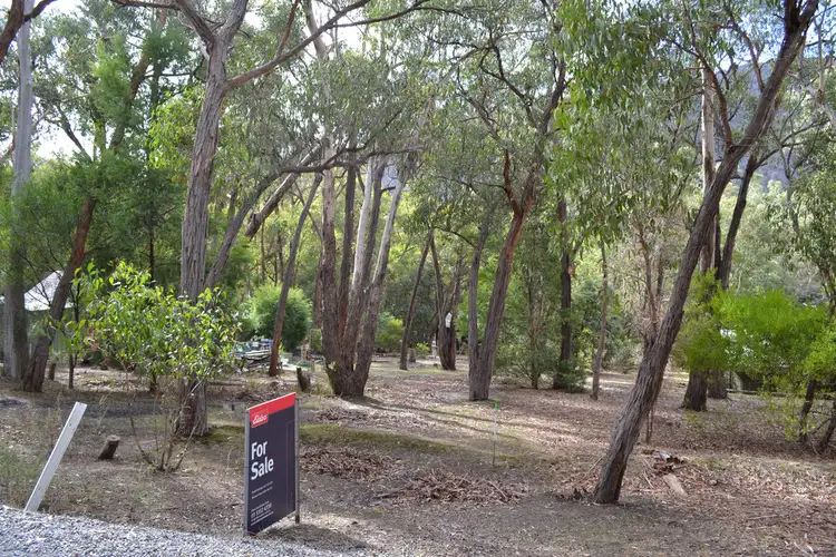 75 High Road, Halls Gap VIC 3381