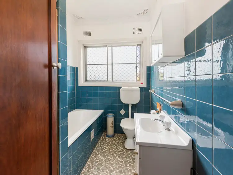 Sixth view of Homely house listing, 18 Twentieth Avenue, Hoxton Park NSW 2171
