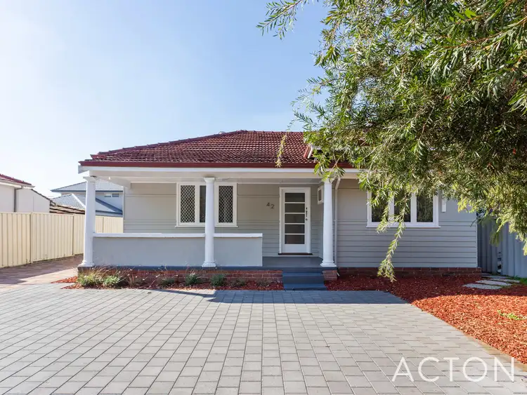 42 Grand Promenade, Bayswater WA 6053