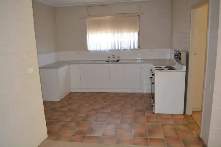 Fourth view of Homely unit listing, 1 / 240 Wade Avenue, Mildura VIC 3500