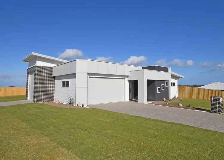 4 Peppermint Circuit, Nikenbah QLD 4655