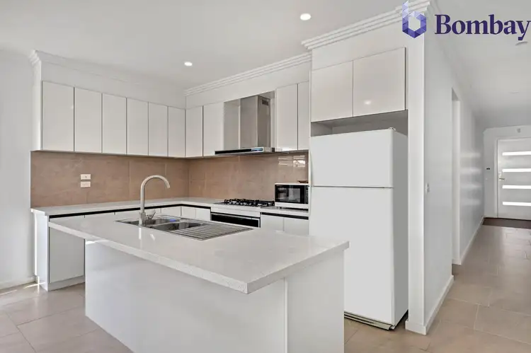 8 Scandia Drive, Mickleham VIC 3064