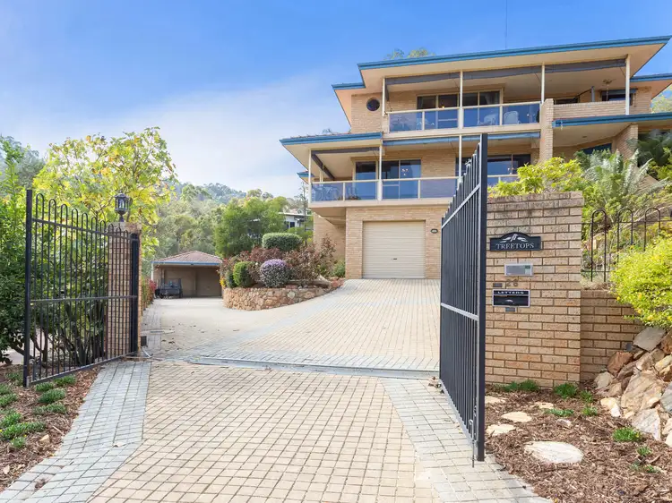 26 Dale Drive, Gooseberry Hill WA 6076