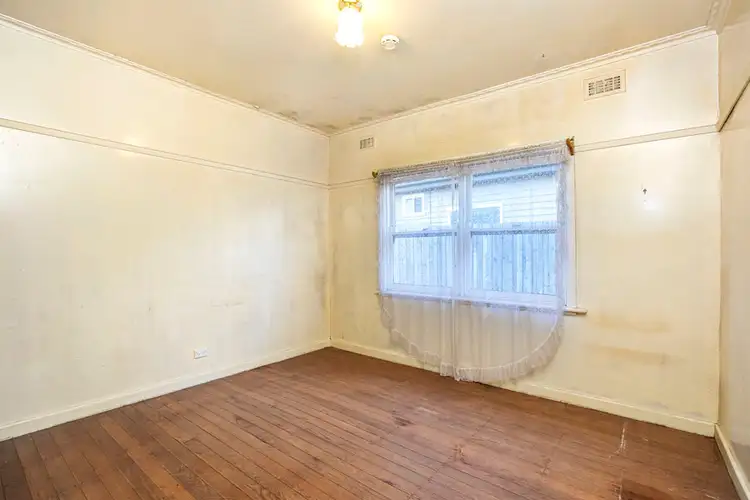 Fifth view of Homely house listing, 4 Thor Street, Strathmore VIC 3041