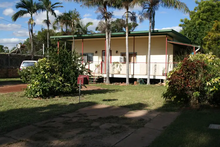20 Diamond Avenue, Emerald QLD 4720