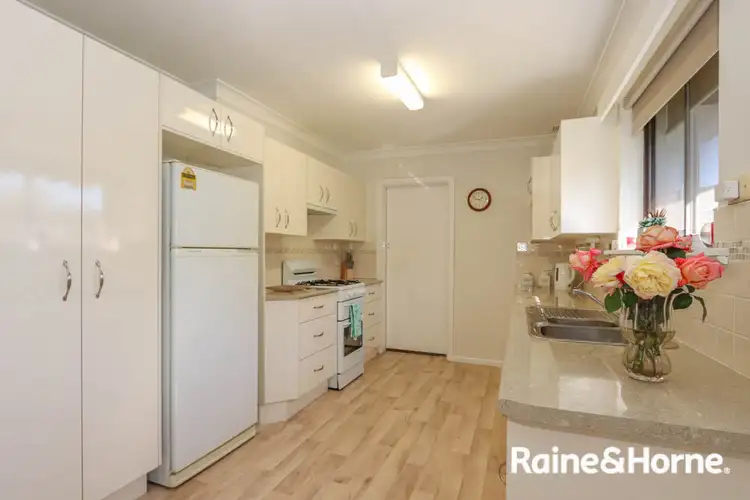35 Bant Street, Bathurst NSW 2795