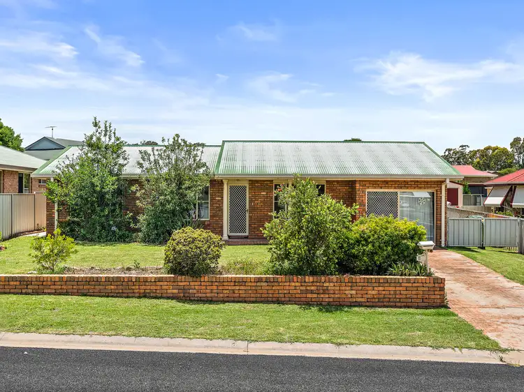 3 Deodara Drive, Inverell NSW 2360