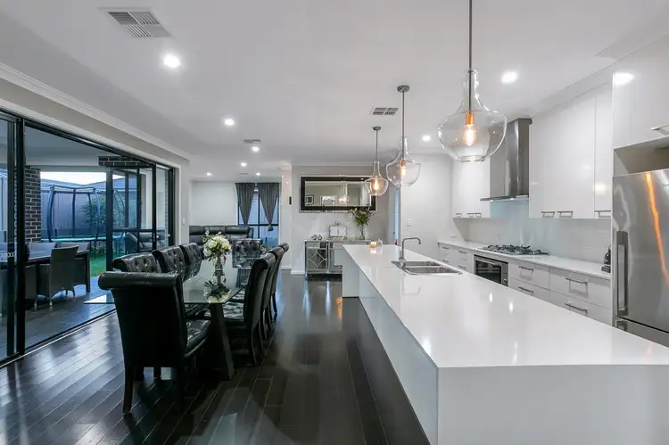 14 Bondi Drive, Seaford Rise SA 5169