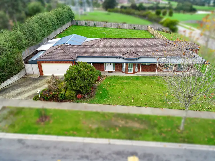 2-4 St Helens Crescent, Narre Warren North VIC 3804