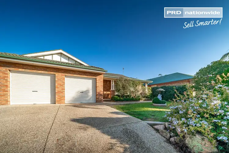 Second view of Homely house listing, 28 Roberts Way, Kooringal NSW 2650