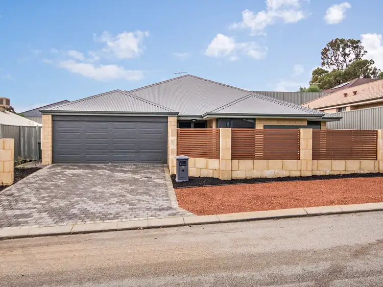 Second view of Homely house listing, 21 Milverton Loop, Leda WA 6170
