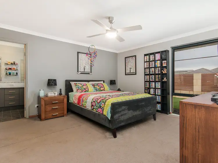 Fourth view of Homely house listing, 21 Milverton Loop, Leda WA 6170
