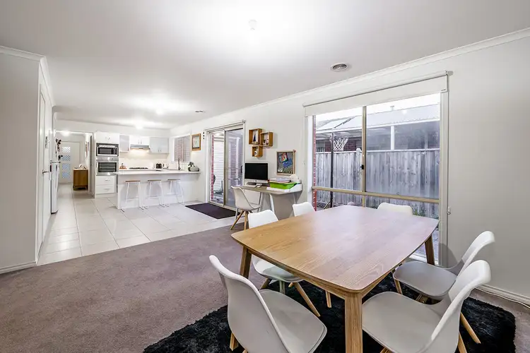 51 Banfield Place, Lyndhurst VIC 3975