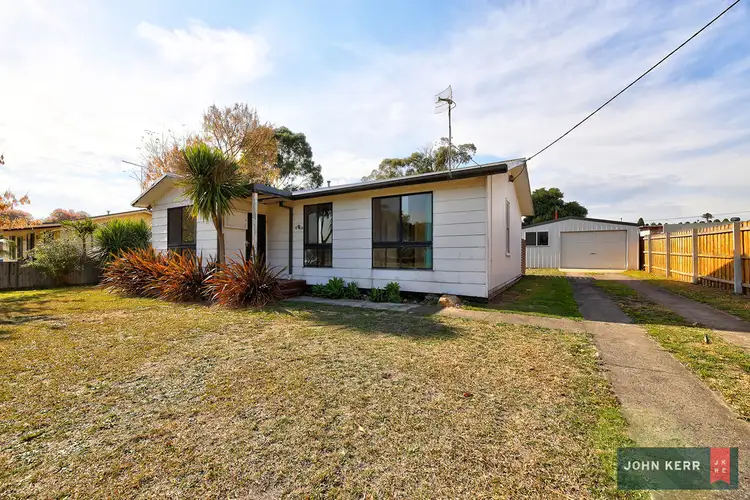 11 Western Avenue, Newborough VIC 3825