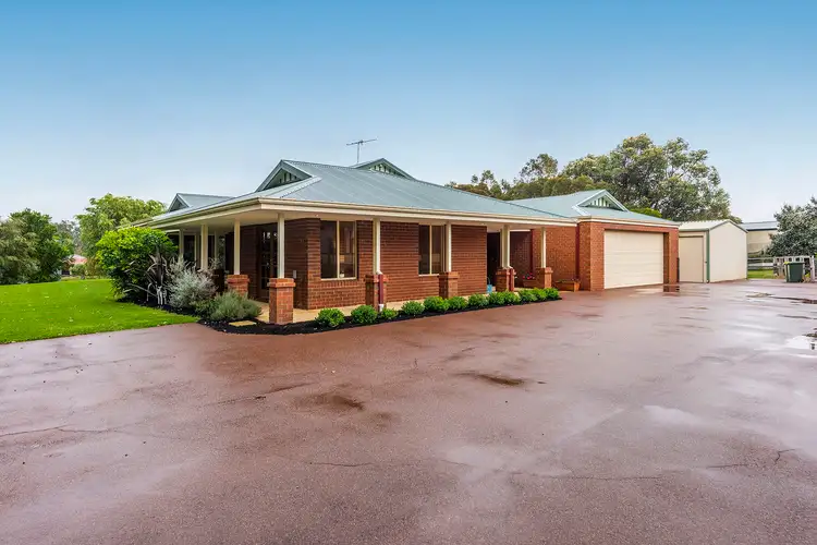 39 Harwood Pass, Darling Downs WA 6122