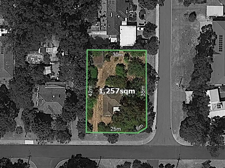 11 Peet Road, Kalamunda WA 6076