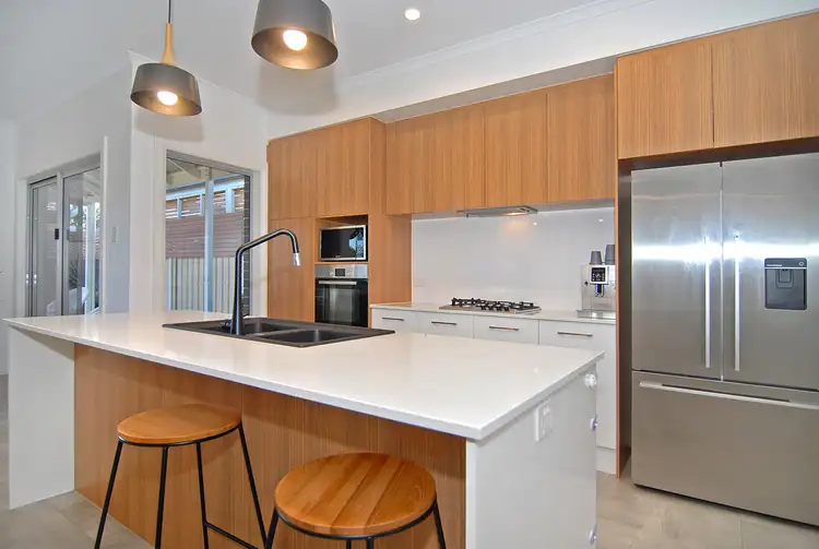 Fifth view of Homely house listing, 18 Gulfview Parade, Valley View SA 5093