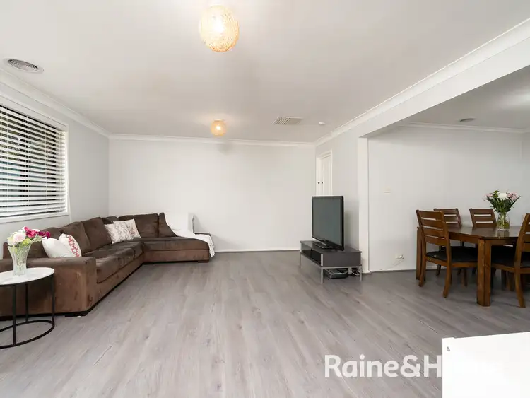 Second view of Homely house listing, 18 Merinda Crescent, Kooringal NSW 2650