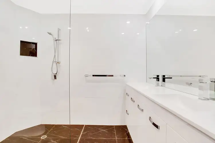 Sixth view of Homely house listing, 7 Baltimore Court, Carrara QLD 4211