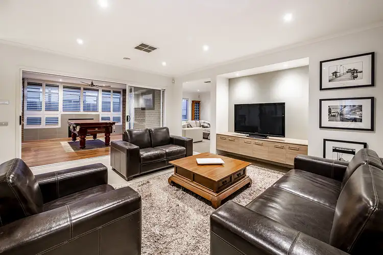 Fifth view of Homely house listing, 10 Peisley Crescent, Cranbourne East VIC 3977