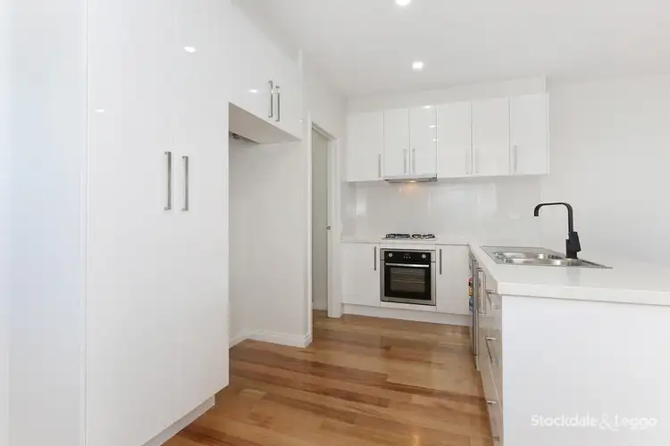 Fourth view of Homely townhouse listing, 2/103-105 St Vigeons Road, Reservoir VIC 3073