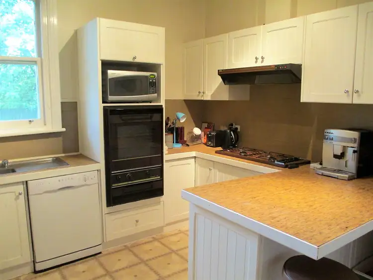 Sixth view of Homely house listing, 4 Aitken St, Alexandra VIC 3714
