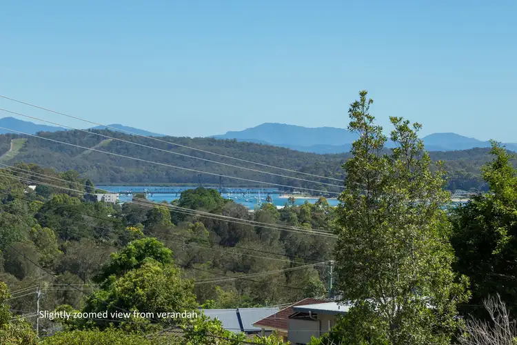 7 Riverview Crescent, Catalina NSW 2536