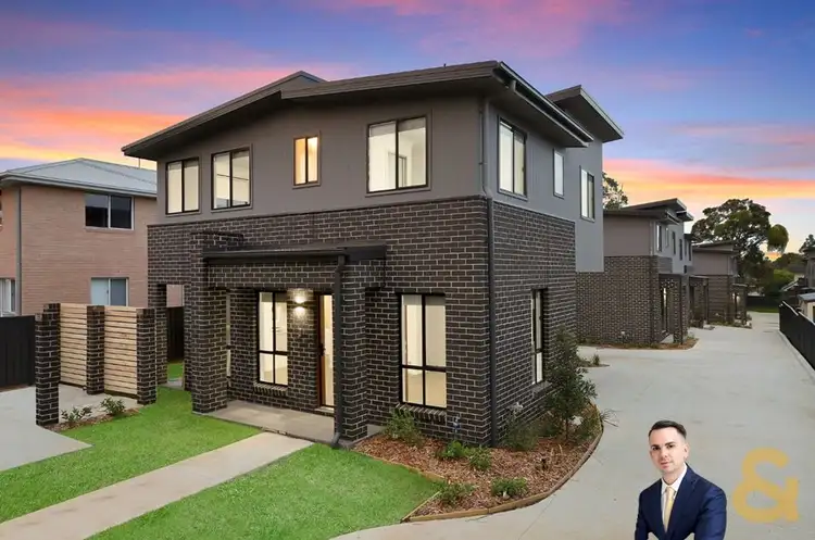 Main view of Homely townhouse listing, 2/165 Canberra St, St Marys NSW 2760