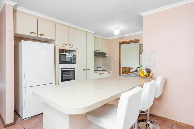 Sixth view of Homely house listing, 5 Rosson Place, Isaacs ACT 2607