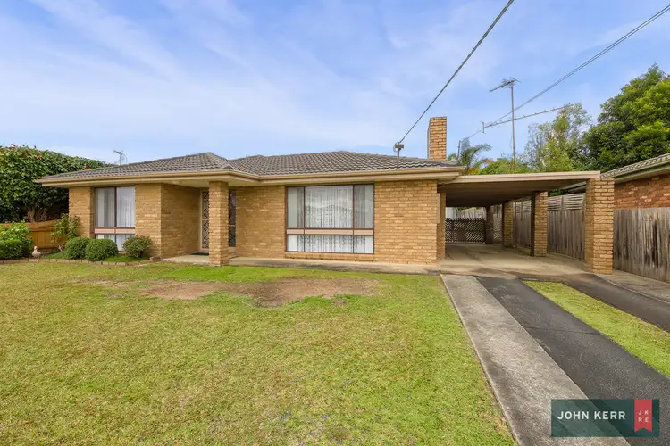 11 Peer Street, Moe VIC 3825