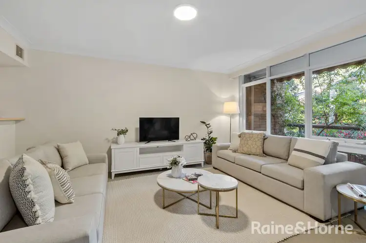 Main view of Homely unit listing, 15/4 Riley Street, North Sydney NSW 2060