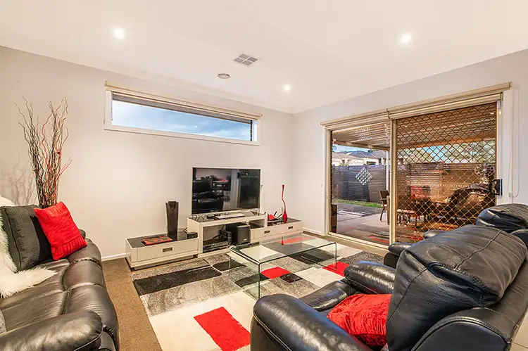 Sixth view of Homely house listing, 31 Sierra Walk, Cranbourne North VIC 3977