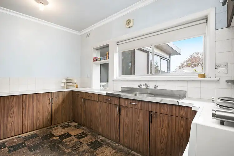 Fifth view of Homely house listing, 9 East Boundary Road, Bentleigh East VIC 3165