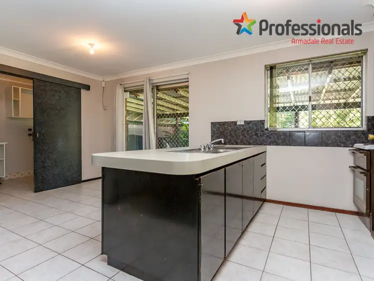 Seventh view of Homely house listing, 13 Redtingle Road, Camillo WA 6111