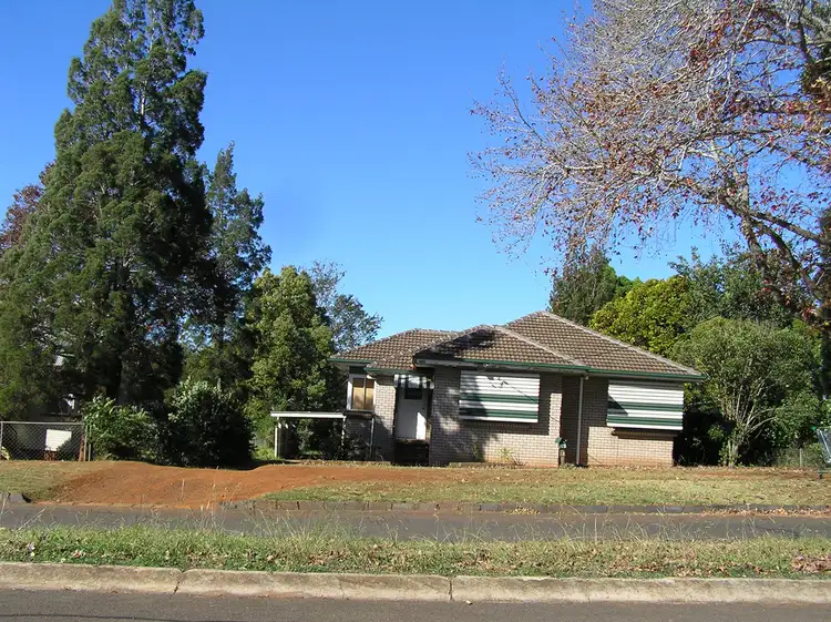 12 Ramsay Street, South Toowoomba QLD 4350